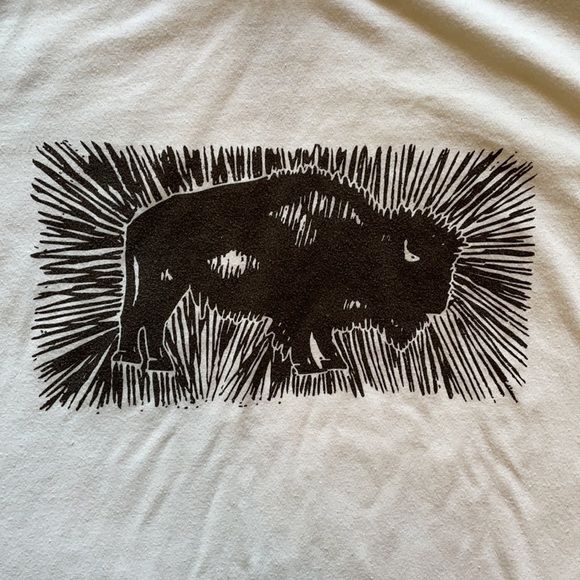 Fossil Buffalo Tshirt - Picture 2 of 3